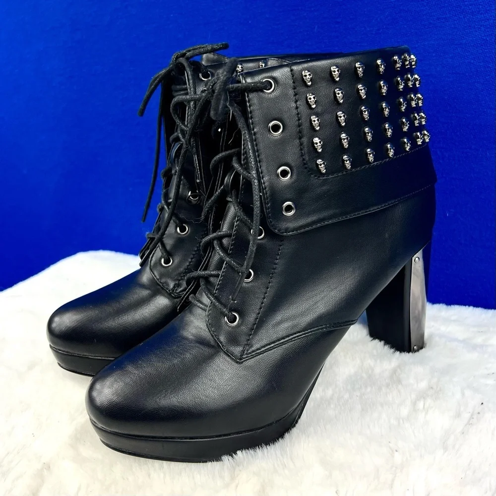 NWT |•HOT TOPIC•| Metal Heel Silver Studs Lace Up Rockstar Ankle Boots Size 9 - Picture 2 of 13
